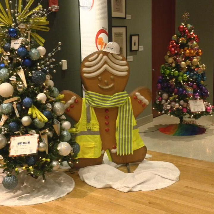 FRAZIER FAMILY HOLIDAY DAY (1).jpeg